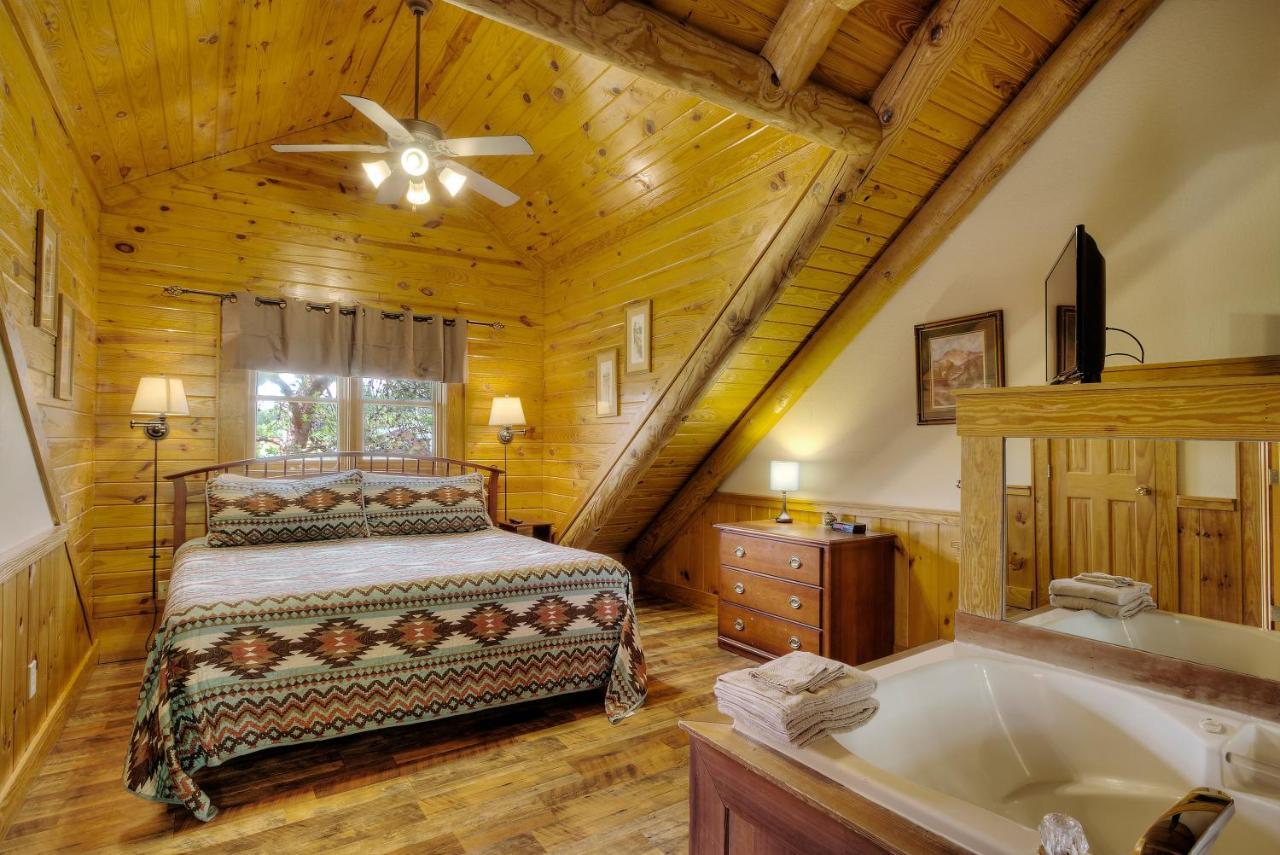 Great Wolf Cabin In Pigeon Forge! Βίλα Εξωτερικό φωτογραφία