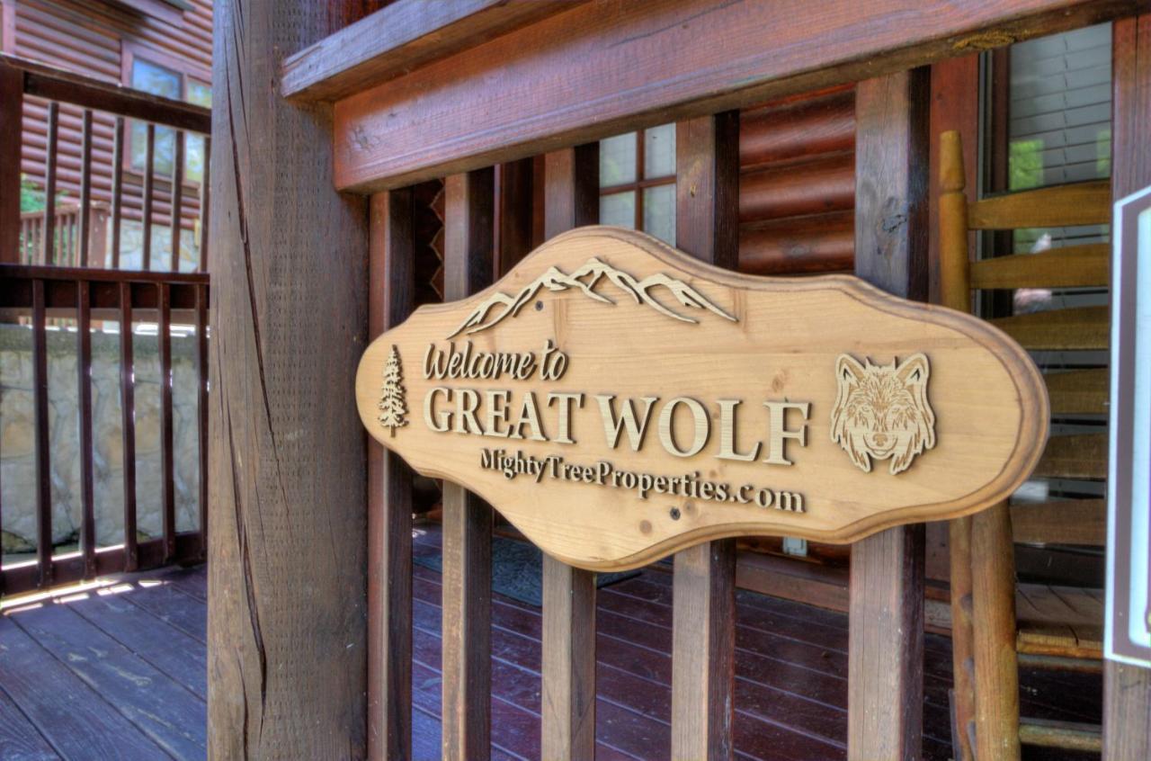 Great Wolf Cabin In Pigeon Forge! Βίλα Εξωτερικό φωτογραφία